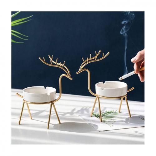 Luxury Reindeer Ashtray Holder – Nordic Style Ceramic & Metal Decor